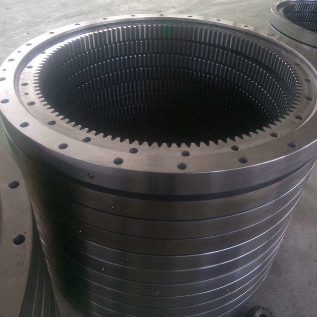 81N6-01020 slewing bearing, Hyundai R210LC-7 slewing ring, 50Mn turntable bearing in stock